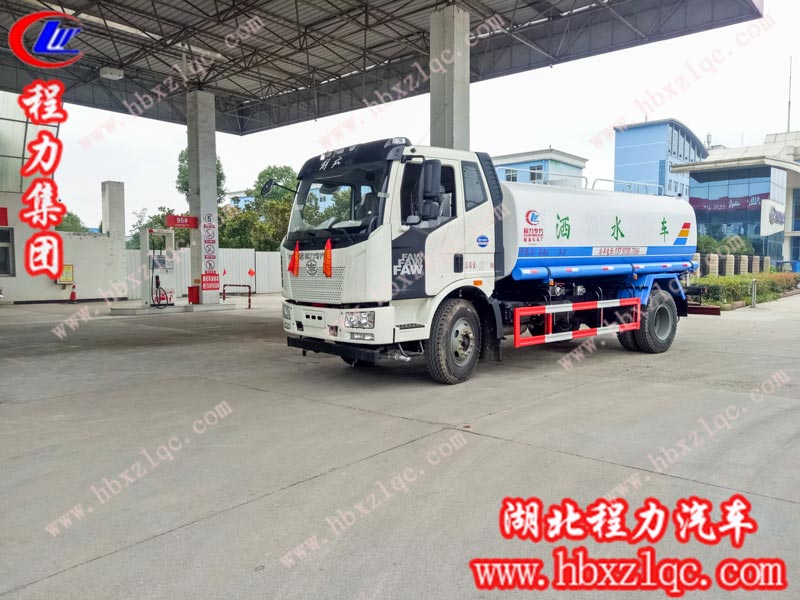 2019/06/27/，胡總在程力集團(tuán)自提一輛14方解放J6灑水車，單號(hào)：25199/70129