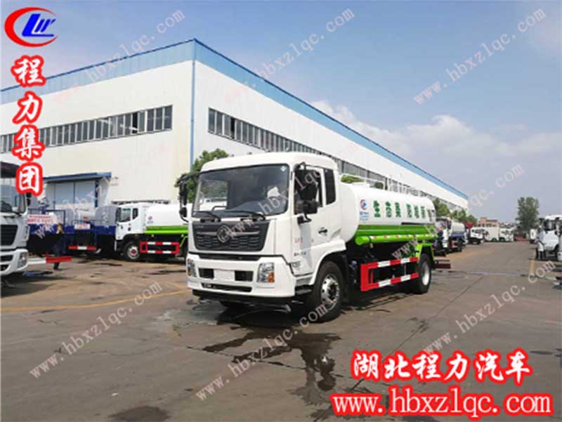 正值寒冬，程力集團(tuán)教您如何做好灑水車冬季防護(hù)