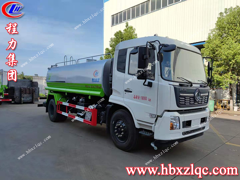 程力集團(tuán)東風(fēng)天錦灑水車重拳出擊，支持荊州市政建設(shè)工程