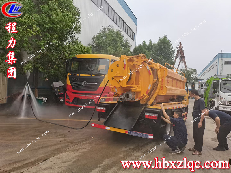 就算狂風(fēng)暴雨，程力小編依然會(huì)在湖北程力車間等你